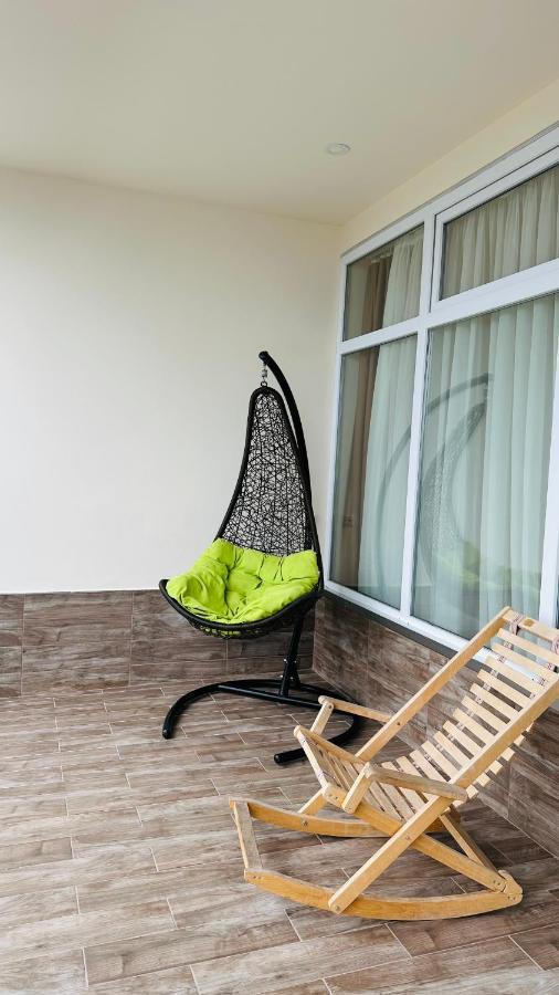 Magnolia Apartment Terrace 3 Batumi Bagian luar foto