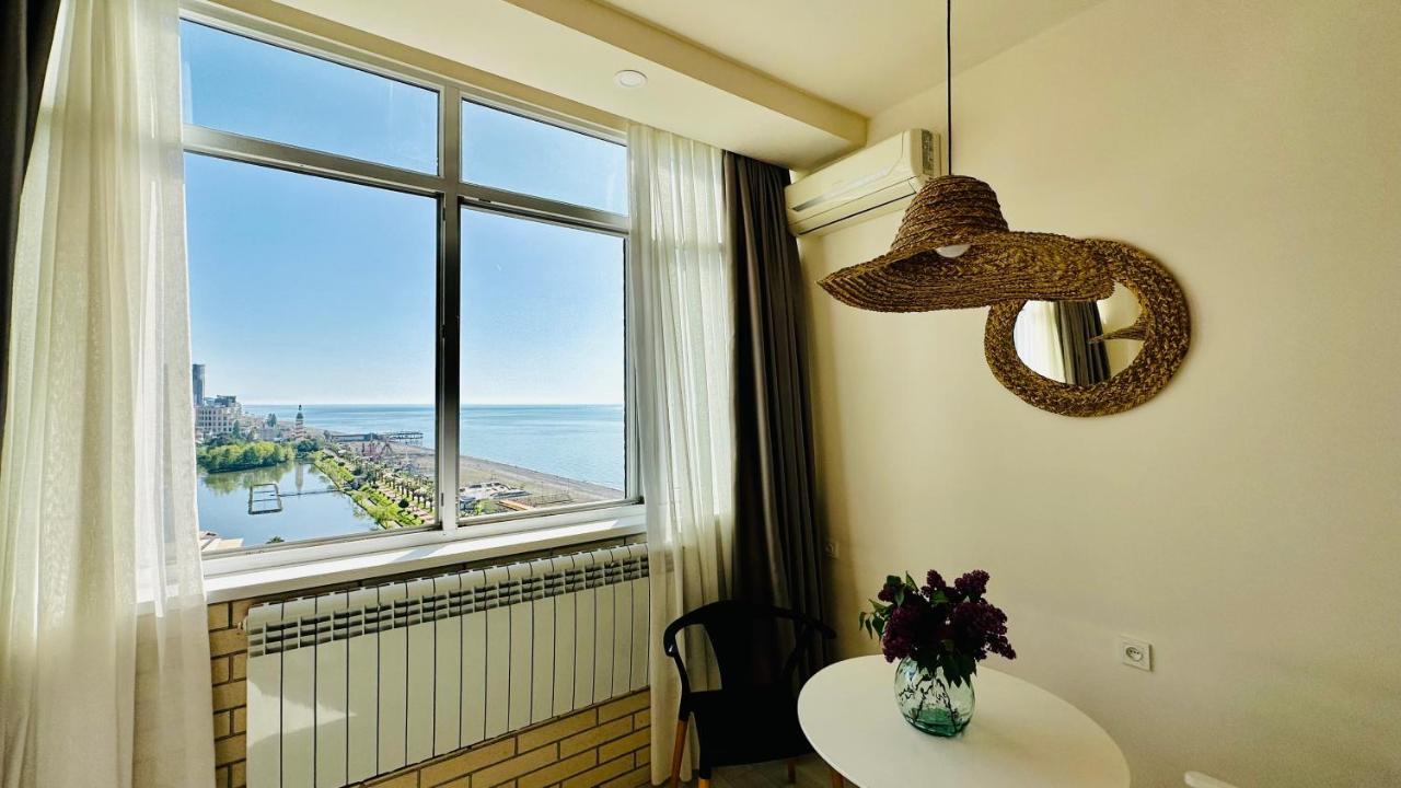 Magnolia Apartment Terrace 3 Batumi Bagian luar foto