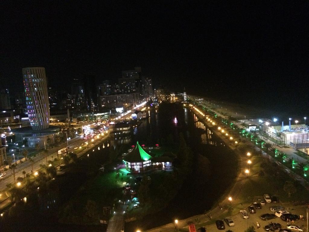 Magnolia Apartment Terrace 3 Batumi Bagian luar foto