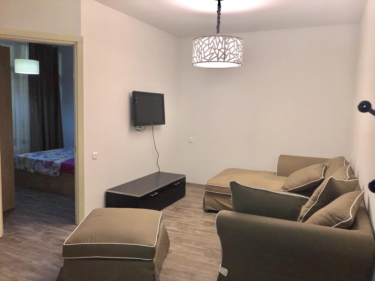 Magnolia Apartment Terrace 3 Batumi Bagian luar foto